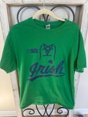 Notre Dame Irish Morrissey Manor Papa Vino’s South Bend Green T Shirt Large